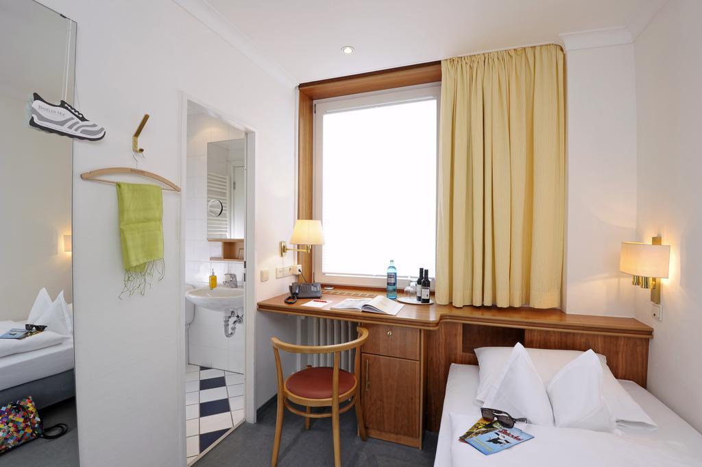 Small Single Room